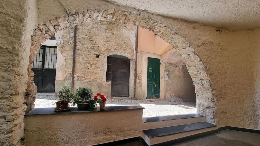 Beautifully Restored Romantic Apartment In The Centre Of Historic Dolcedo Exteriér fotografie